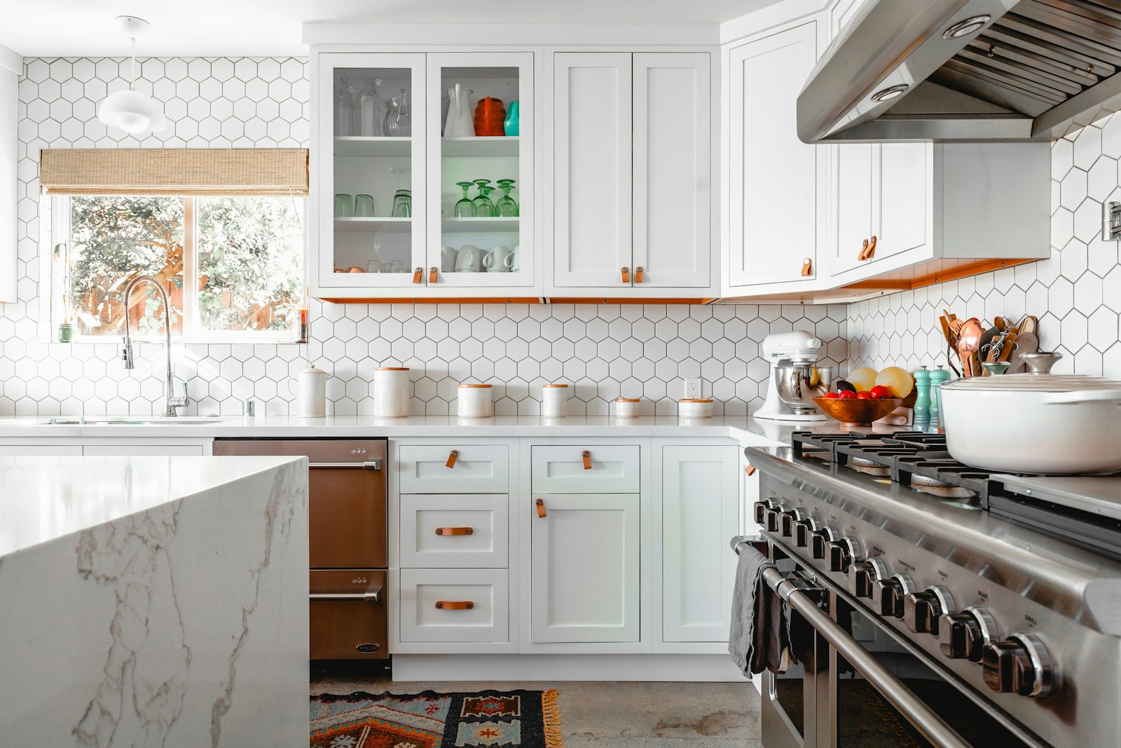 Services Kitchen Bright